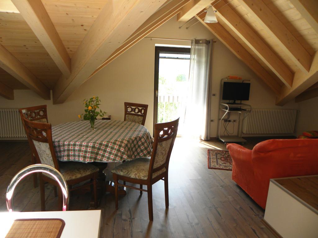Apartmán Casa De Val Calceranica al Lago Pokoj fotografie